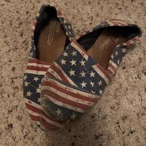 Women’s American flag toms